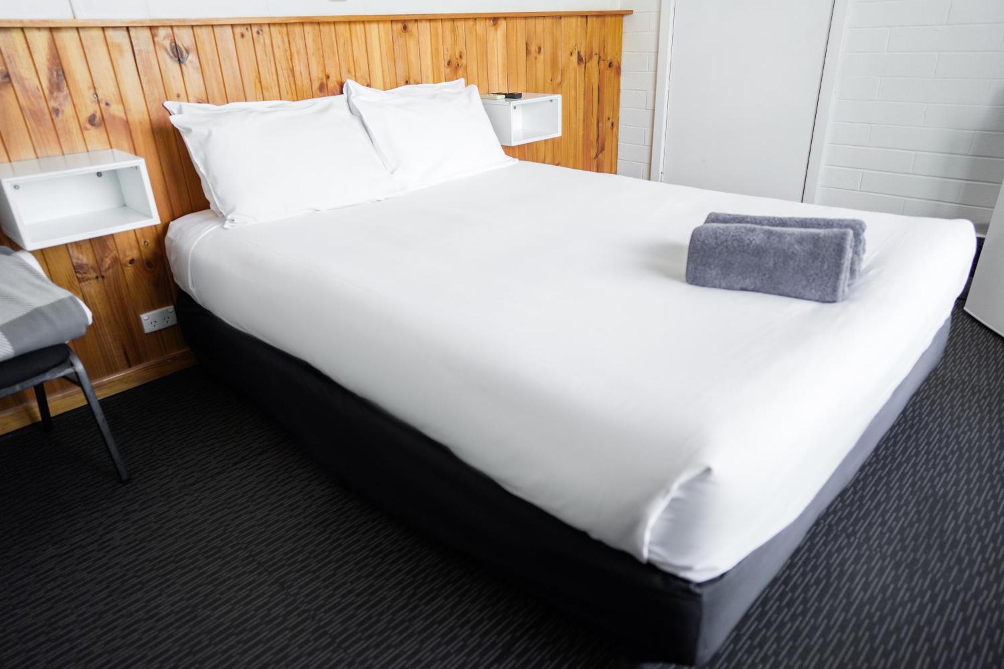 Meningie Waterfront Motel Экстерьер фото
